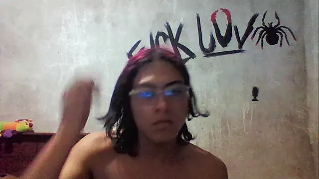 Snapshot of dirty_model chatting on 11/30/25, 04:35 dirty model online show from 11/30/25, 04:35