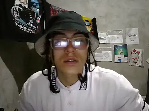 Snapshot of dirty_model chatting on 05/09/26, 04:49 dirty model online show from 05/09/26, 04:49