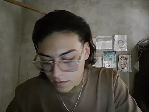 Snapshot of dirty_model chatting on 04/28/26, 05:28 dirty model online show from 04/28/26, 05:28