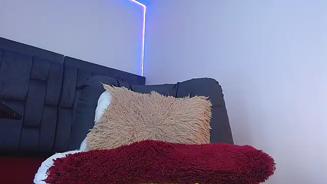 dirty model online show from 07/10/26, 05:24