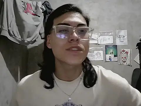 Snapshot of dirty_model chatting on 04/18/26, 01:19 dirty model online show from 04/18/26, 01:19