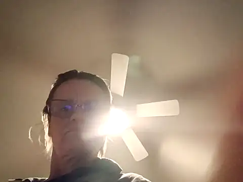 PremiumKitty online show from 11/28/25, 09:42