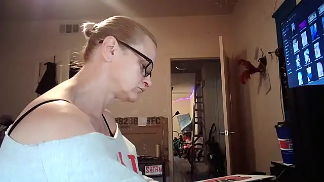 PremiumKitty online show from 03/30/26, 09:05