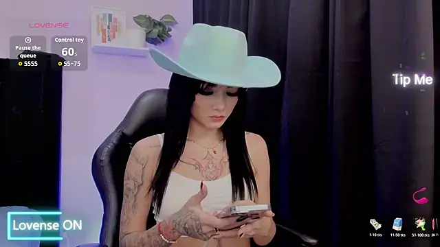 emmabridgerton online show from 10/25/25, 08:20