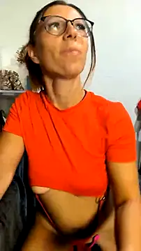 Snapshot of Tasty_pants chatting on 07/03/26, 04:19 Tasty pants online show from 07/03/26, 04:19