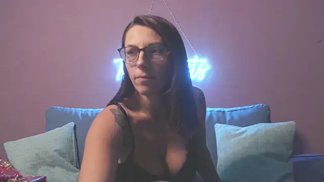 Tasty pants online show from 12/17/25, 07:08