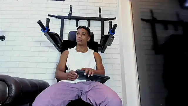 ItaloMoore online show from 01/12/26, 12:56