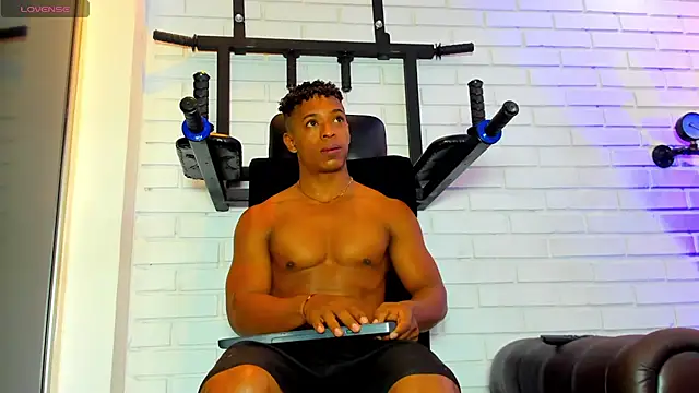 ItaloMoore online show from 03/08/26, 11:13