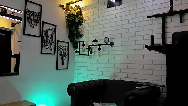 ItaloMoore online show from 01/07/26, 07:30