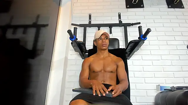 ItaloMoore online show from 04/10/26, 12:23