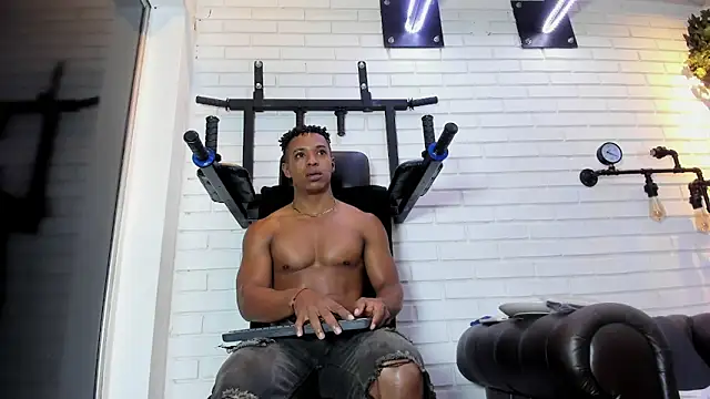 ItaloMoore online show from 02/01/26, 11:30