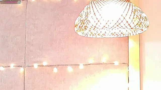 VioletHilton online show from 02/13/26, 07:03