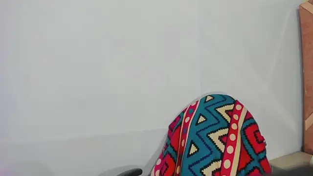 Amy Kobold3 online show from 11/30/25, 09:04