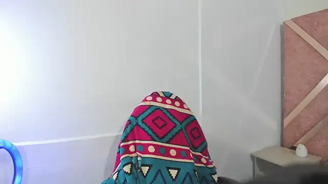 Amy Kobold3 online show from 11/28/25, 09:15