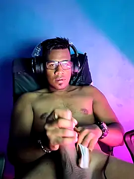 Clangel19 online show from 10/16/25, 11:13