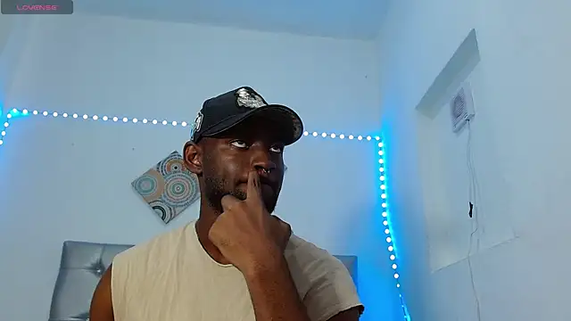 eebony stallion online show from 11/14/25, 06:11