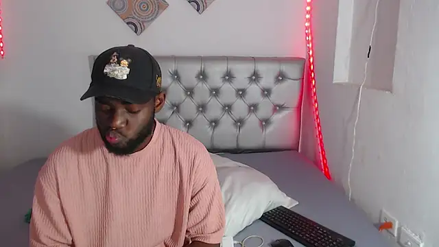 eebony stallion online show from 12/22/25, 06:41