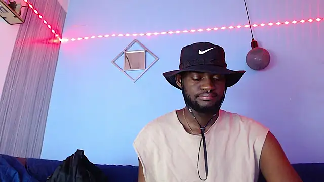 eebony stallion online show from 04/09/26, 06:25