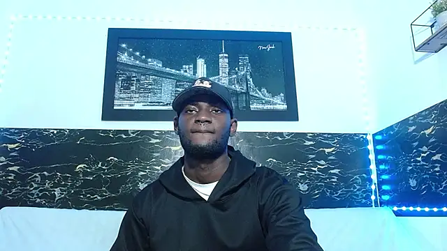 Snapshot of eebony_stallion chatting on 09/26/25, 03:24 eebony stallion online show from 09/26/25, 03:24