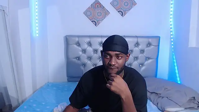 eebony stallion online show from 11/30/25, 03:29