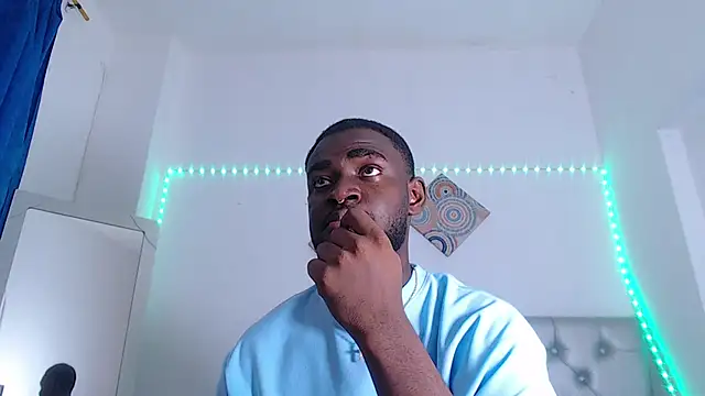 eebony stallion online show from 01/06/26, 07:07