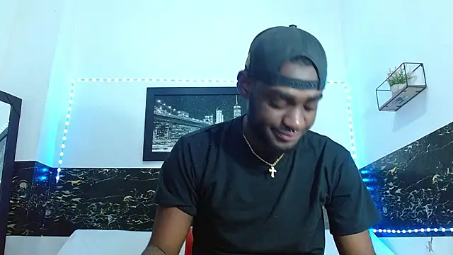 Snapshot of eebony_stallion chatting on 10/02/25, 03:10 eebony stallion online show from 10/02/25, 03:10