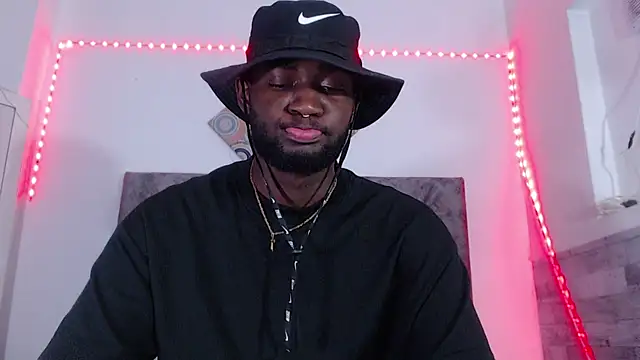 eebony stallion online show from 04/08/26, 06:20