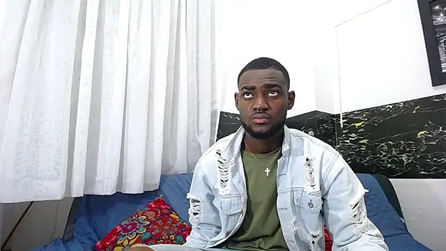 eebony stallion online show from 10/31/25, 02:52