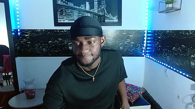 Snapshot of eebony_stallion chatting on 10/07/25, 02:56 eebony stallion online show from 10/07/25, 02:56