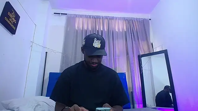 Snapshot of eebony_stallion chatting on 06/02/26, 07:36 eebony stallion online show from 06/02/26, 07:36