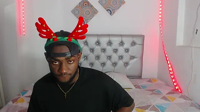 eebony stallion online show from 12/03/25, 06:18