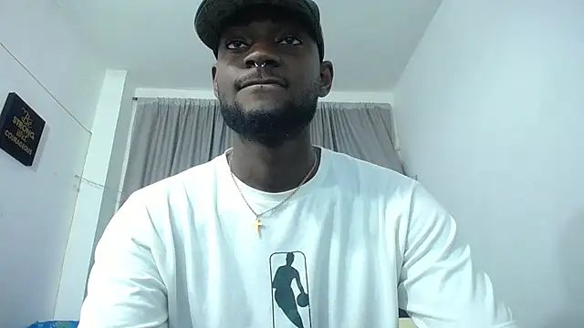 eebony stallion online show from 11/06/25, 03:32