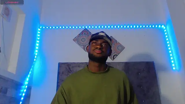 Snapshot of eebony_stallion chatting on 06/17/26, 03:17 eebony stallion online show from 06/17/26, 03:17