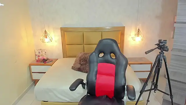 MELISSAROUGE online show from 11/20/25, 07:36