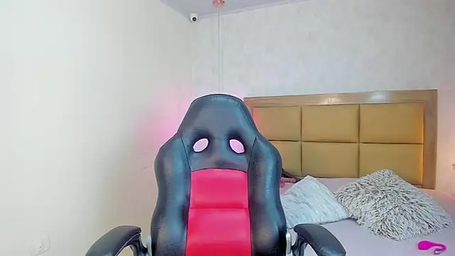 MELISSAROUGE online show from 02/26/26, 07:47