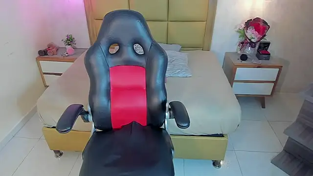 MELISSAROUGE online show from 02/27/26, 07:57