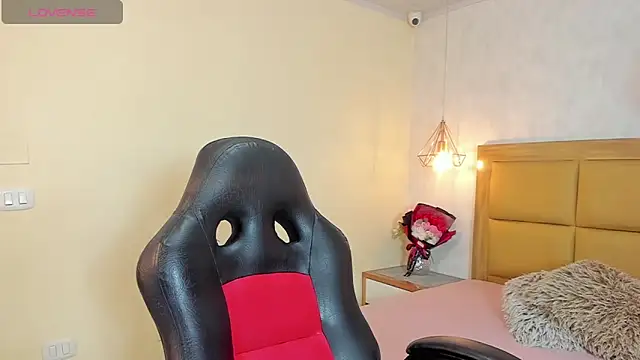 MELISSAROUGE online show from 05/20/26, 07:44