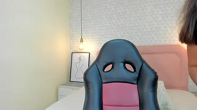 MELISSAROUGE online show from 02/25/26, 01:00