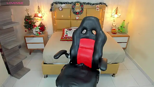 MELISSAROUGE online show from 12/04/25, 07:24