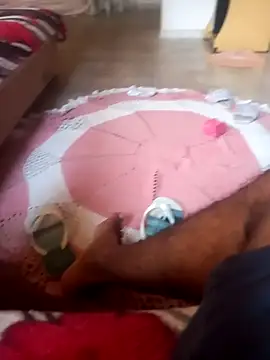 reisloko online show from 10/18/25, 10:28