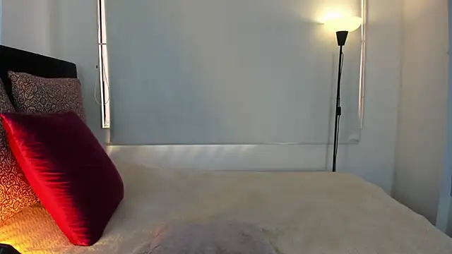 LunaVelvet777 online show from 02/05/26, 03:52