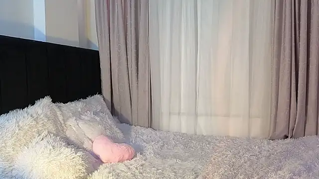 LunaVelvet777 online show from 03/14/26, 05:52