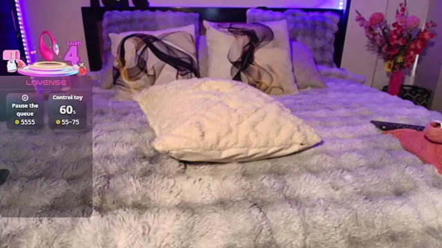 kattaleya14 online show from 10/31/25, 11:29