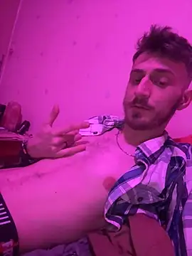 Snapshot of mister_twitter chatting on 02/12/26, 12:54 mister twitter online show from 02/12/26, 12:54