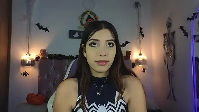 lila min online show from 10/11/25, 01:56