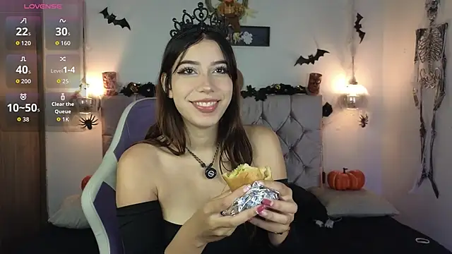 lila min online show from 10/15/25, 02:14