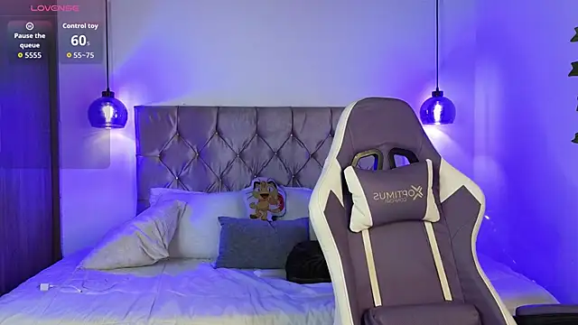 lila min online show from 09/11/25, 01:44