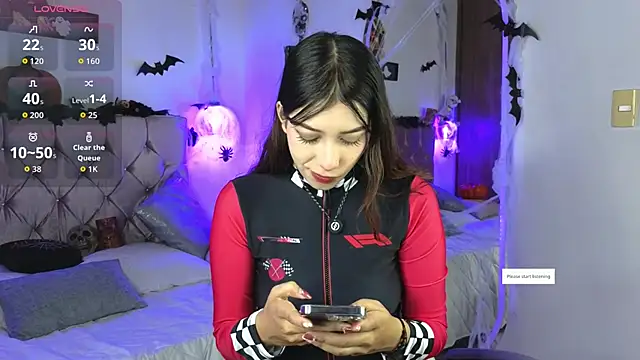 lila min online show from 10/23/25, 02:16