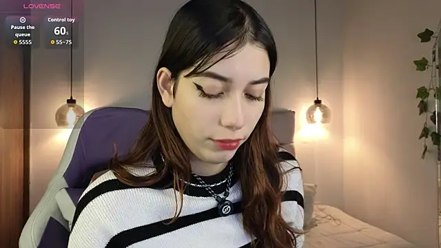 lila min online show from 09/24/25, 02:12