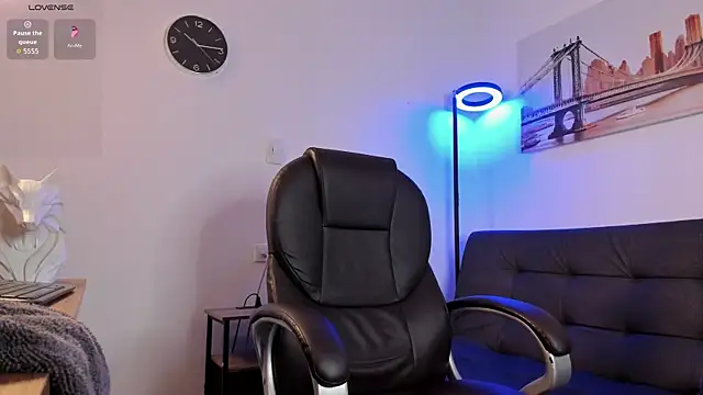 Snapshot of Dash_Bukoski chatting on 01/07/26, 01:16 Dash Bukoski online show from 01/07/26, 01:16